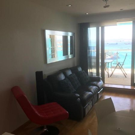 Sea Air Ocean Village Гибралтар Екстериор снимка